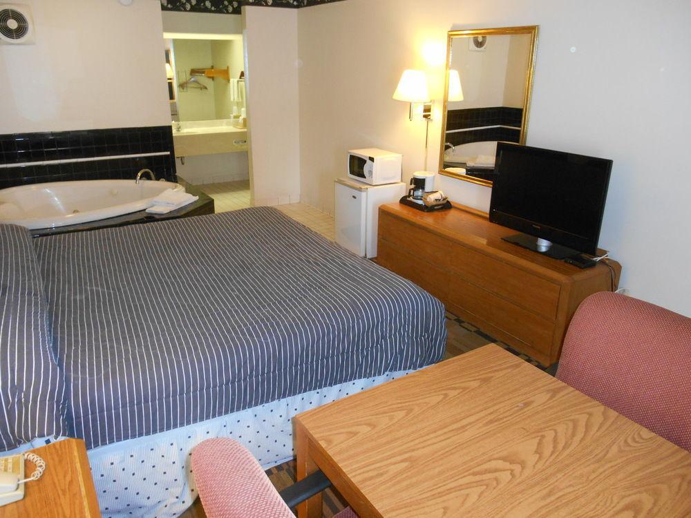 Hotel Athena Chattanooga